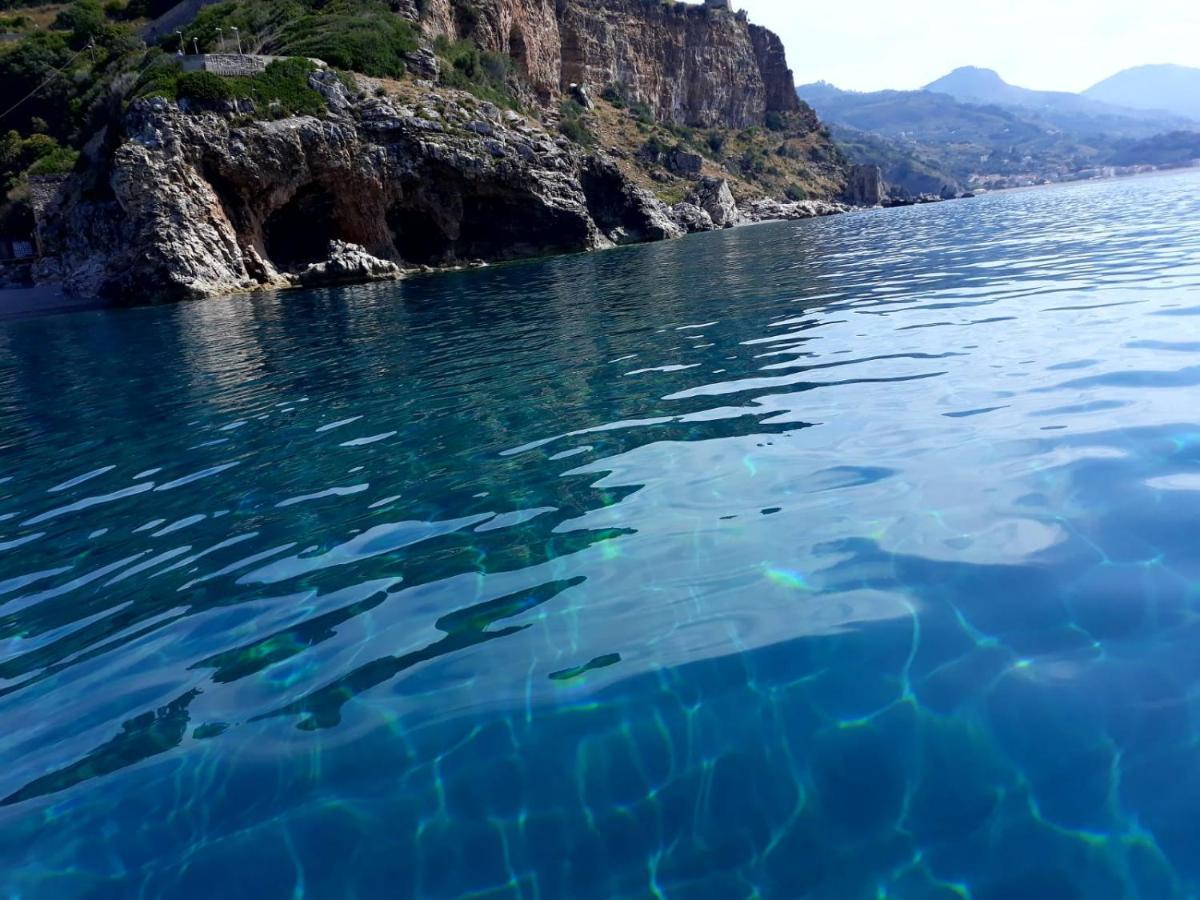 B&B Mediterraneo Четраро Экстерьер фото
