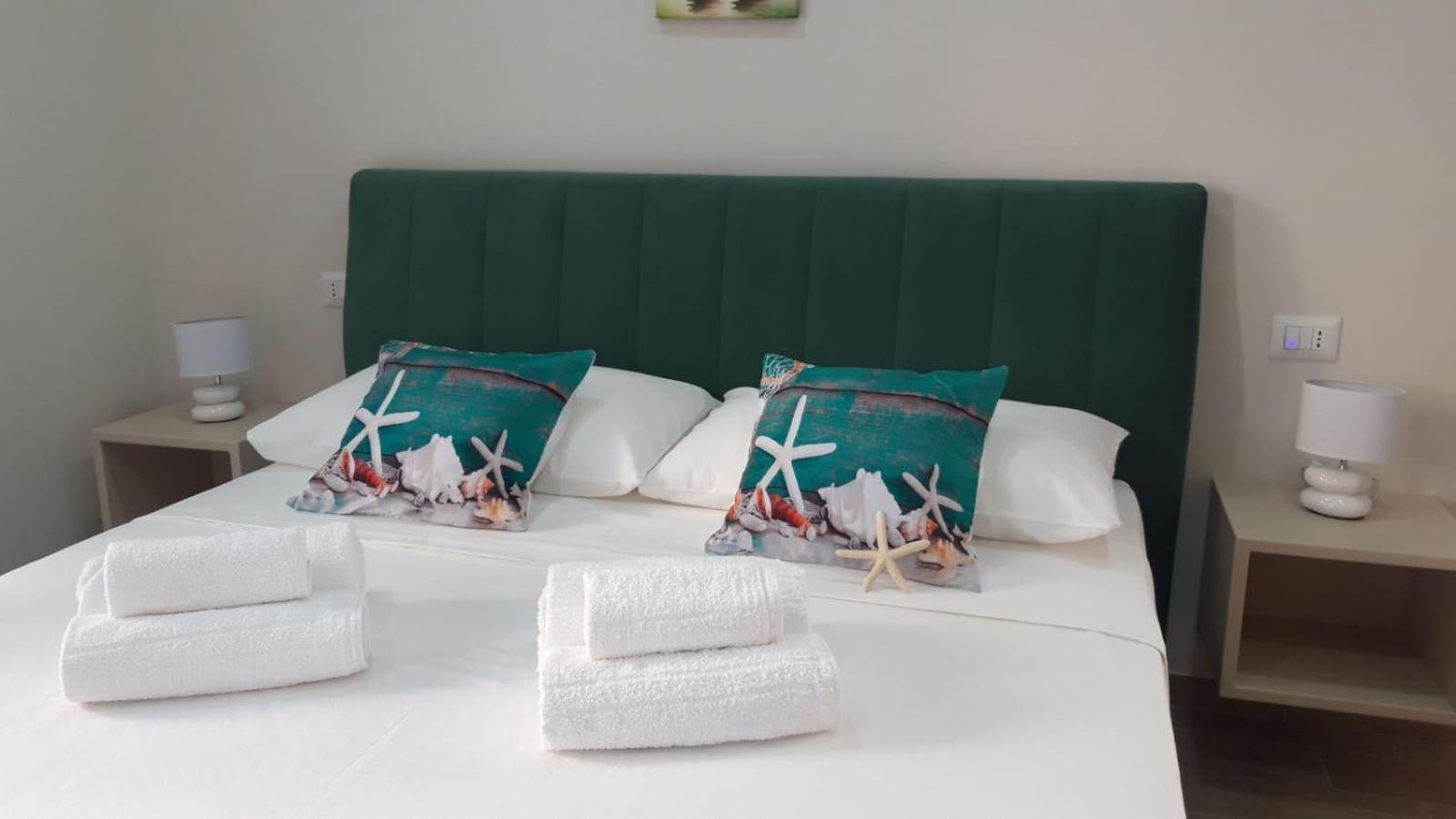 B&B Mediterraneo Четраро Экстерьер фото